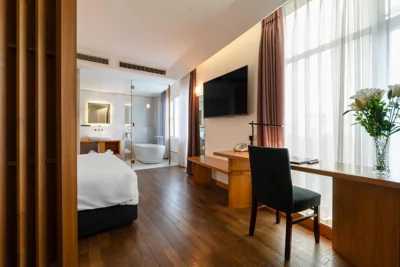 Liberty Hotel Saigon Greenview – Photos 9