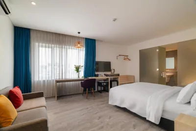 Liberty Hotel Saigon Greenview – Photos 12